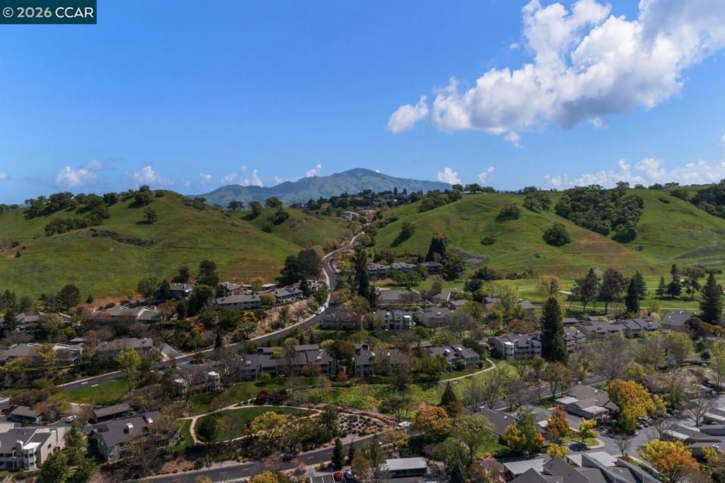 Image 44 of property listing at 2057 Golden Rain Rd 8, Walnut Creek, CA 94595