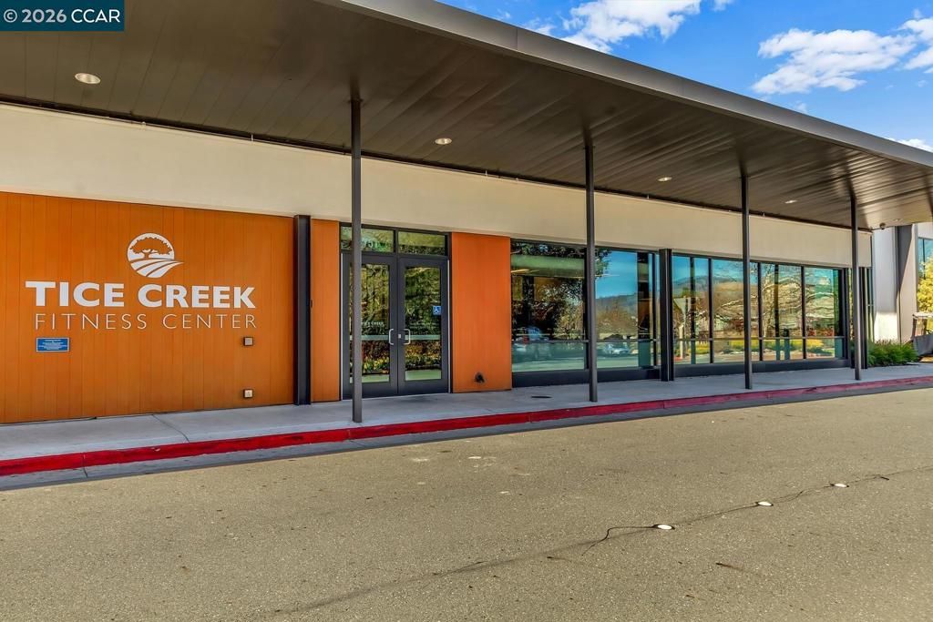Image 66 of property listing at 2057 Golden Rain Rd 8, Walnut Creek, CA 94595
