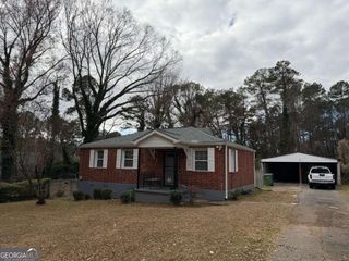 142 NW Hutton Place NW, Atlanta, GA 30318