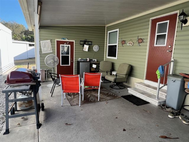 8300 SEMINOLE BOULEVARD 218, Seminole, FL 33772