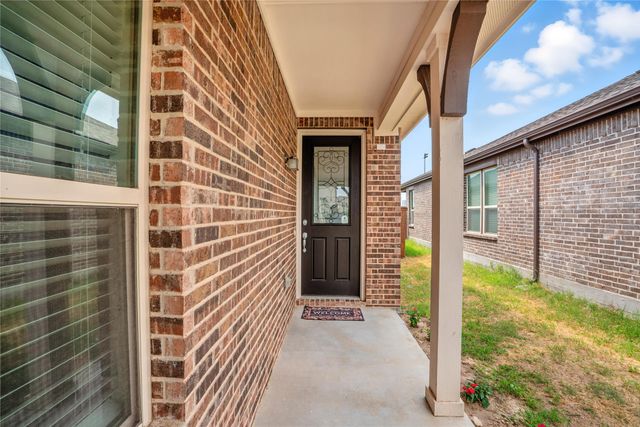 604 Bronze Forest Drive, Fort Worth, TX 76131