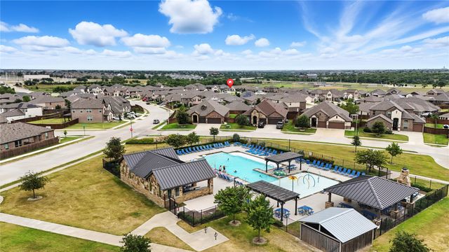 604 Bronze Forest Drive, Fort Worth, TX 76131
