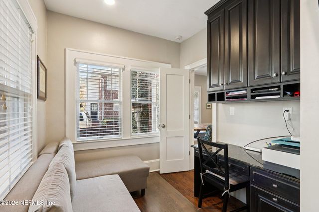 3527 RIVERSIDE Avenue, Jacksonville, FL 32205