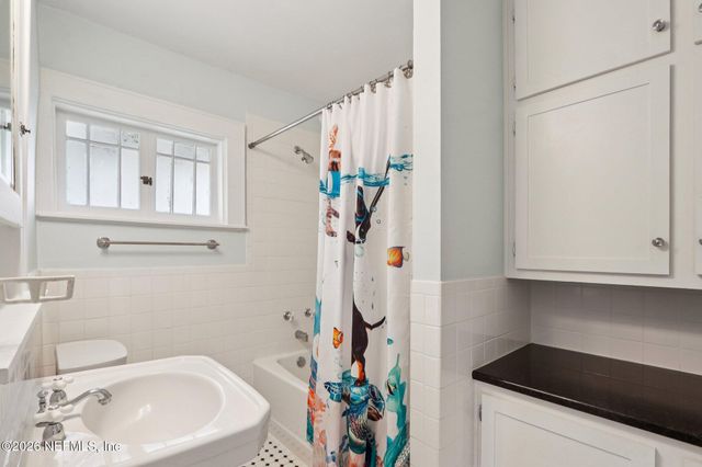 3527 RIVERSIDE Avenue, Jacksonville, FL 32205