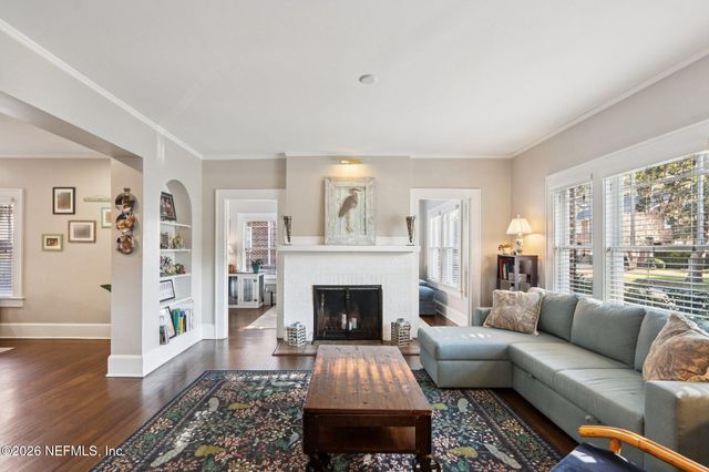 3527 RIVERSIDE Avenue, Jacksonville, FL 32205