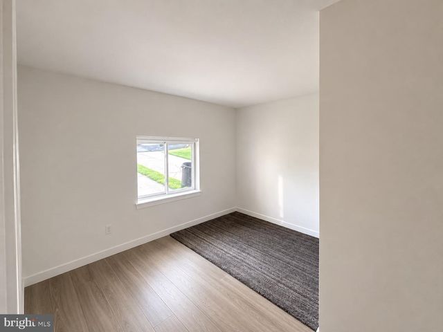 2119 HOFFNAGLE ST, Philadelphia, PA 19152