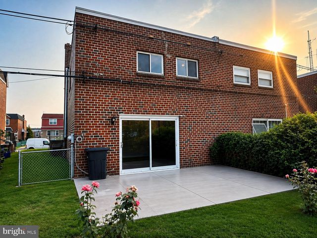 2119 HOFFNAGLE ST, Philadelphia, PA 19152