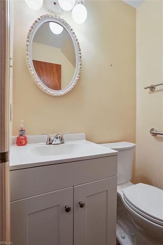 111 W Kingswood DR, Williamsburg, VA 23185