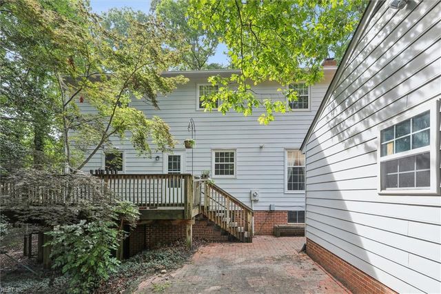 111 W Kingswood DR, Williamsburg, VA 23185