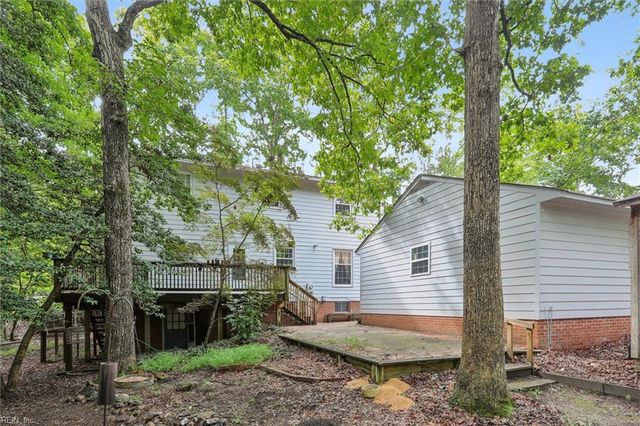 111 W Kingswood DR, Williamsburg, VA 23185