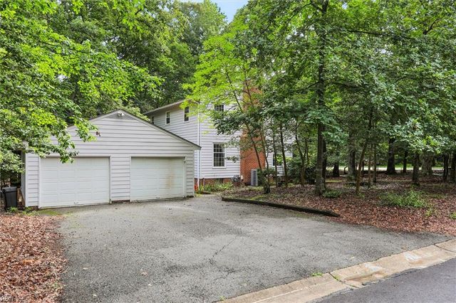 111 W Kingswood DR, Williamsburg, VA 23185