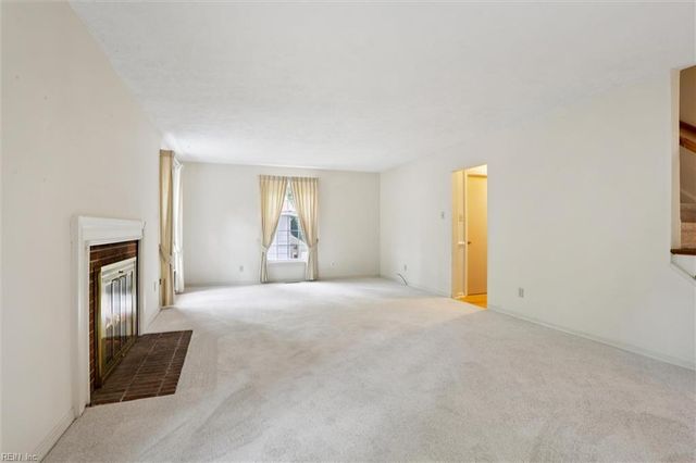 111 W Kingswood DR, Williamsburg, VA 23185