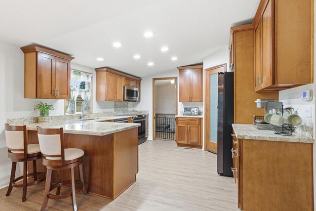 15969 Morrison Rd, Oakdale, CA 95361