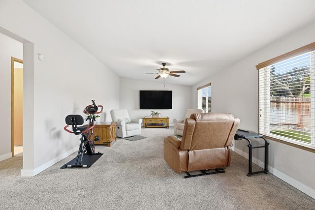 15969 Morrison Rd, Oakdale, CA 95361