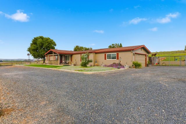 15969 Morrison Rd, Oakdale, CA 95361
