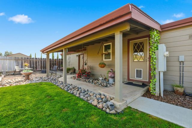 15969 Morrison Rd, Oakdale, CA 95361