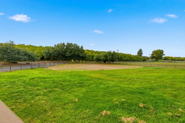 15969 Morrison Rd, Oakdale, CA 95361