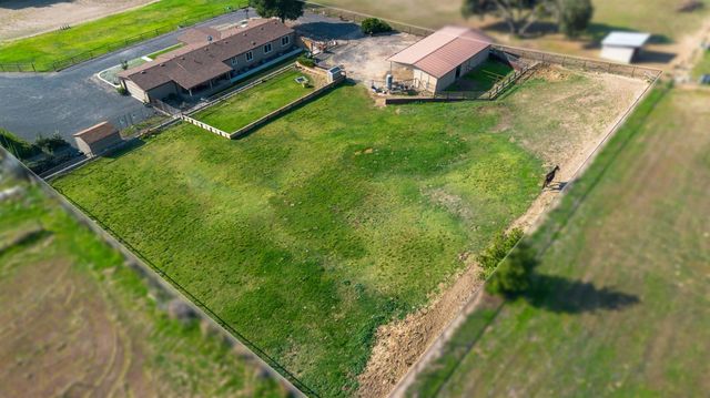 15969 Morrison Rd, Oakdale, CA 95361