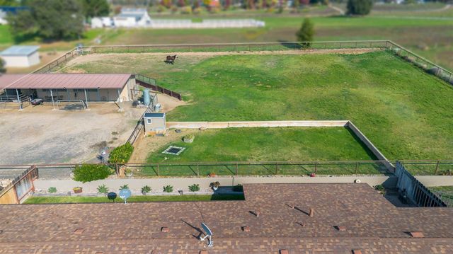 15969 Morrison Rd, Oakdale, CA 95361