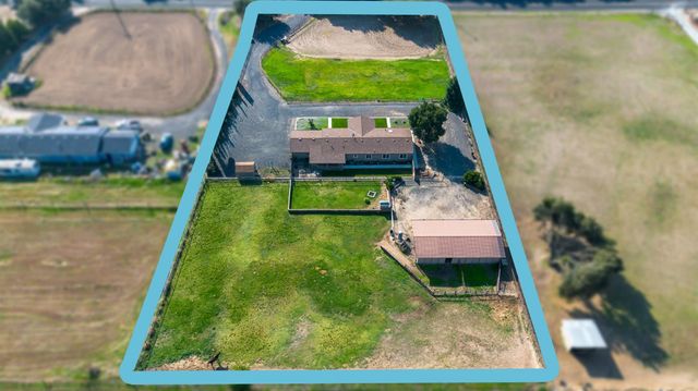 15969 Morrison Rd, Oakdale, CA 95361
