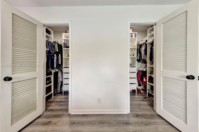 8519 Ramblewood Dr, Coral Springs, FL 33071