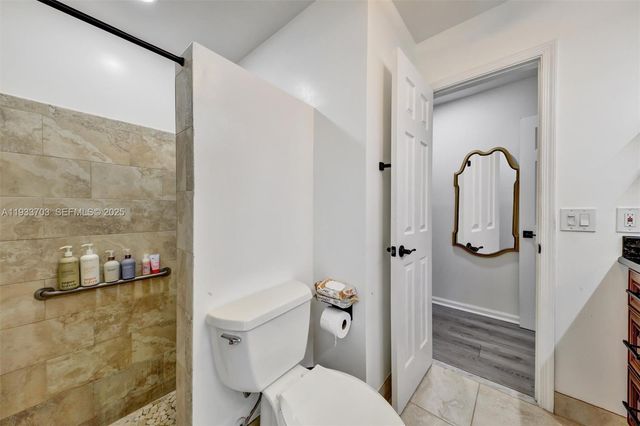 8519 Ramblewood Dr, Coral Springs, FL 33071