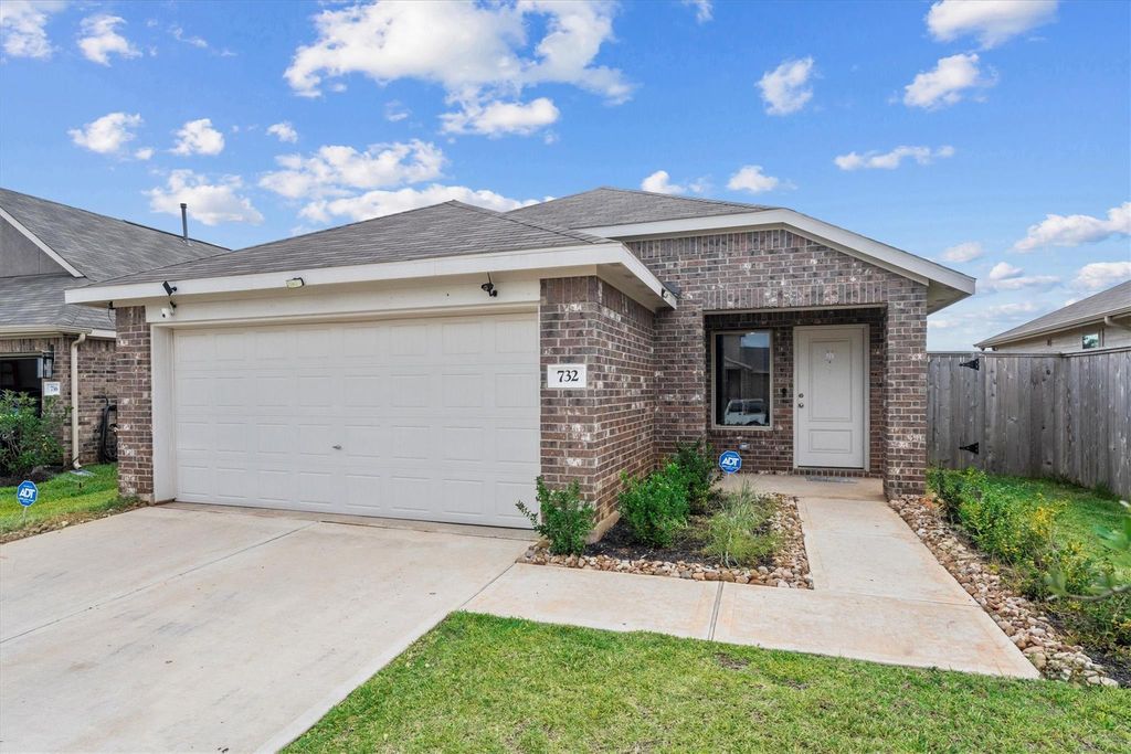 732 Autumn Cherry Trail, Magnolia, TX 77354