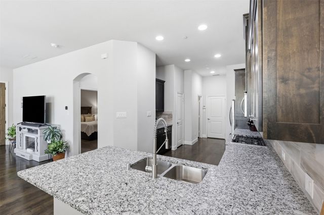4675 Rhett Lane A, Carrollton, TX 75010