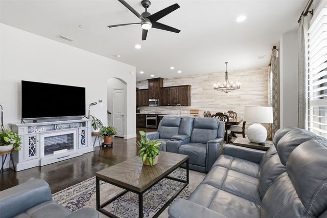 4675 Rhett Lane A, Carrollton, TX 75010