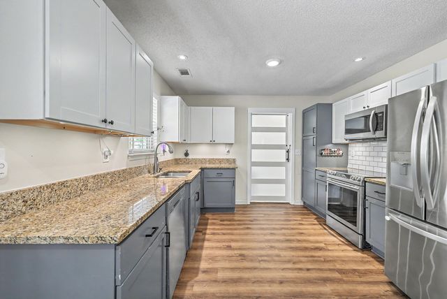 2200 Fragrant Lane, Charleston, SC 29414