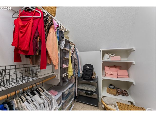 18495 S CADLE CREEK Ln, Oregon City, OR 97045
