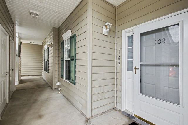 5852 Longwood Dr Unit 102, Murrells Inlet, SC 29576