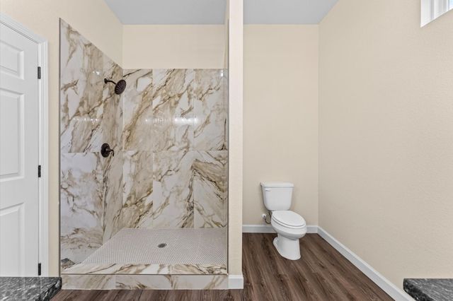 1046 Gazing Pine Street, Huffman, TX 77336