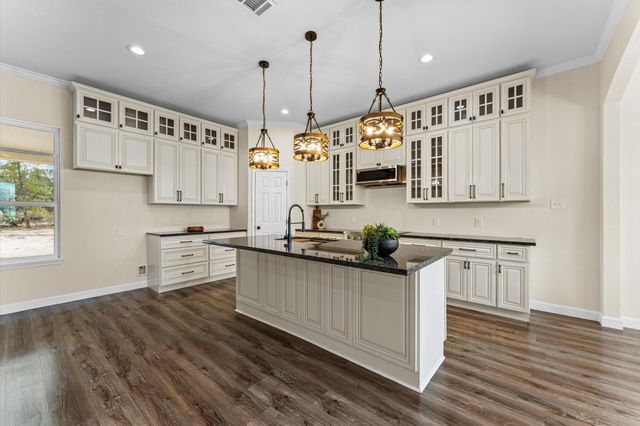 1046 Gazing Pine Street, Huffman, TX 77336