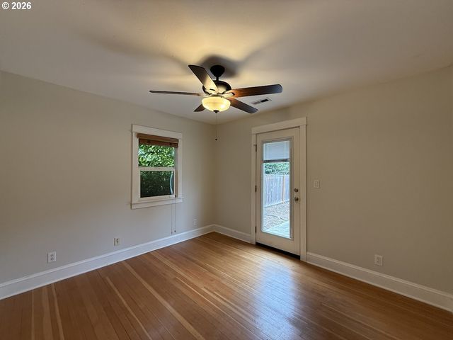 9242 Se HARRISON St, Portland, OR 97216