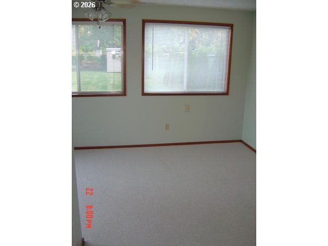 9242 Se HARRISON St, Portland, OR 97216