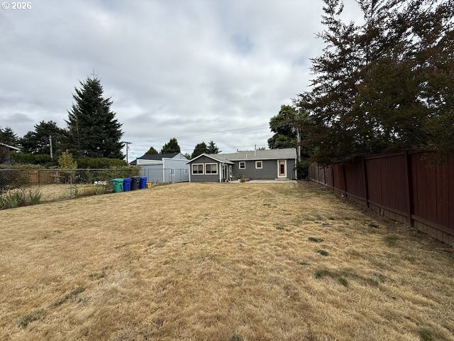 9242 Se HARRISON St, Portland, OR 97216