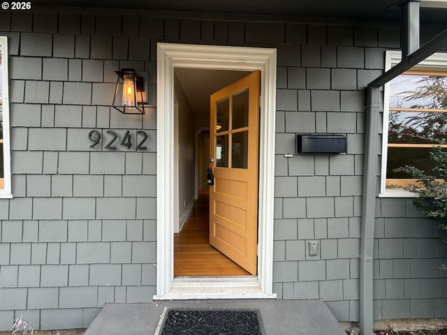 9242 Se HARRISON St, Portland, OR 97216