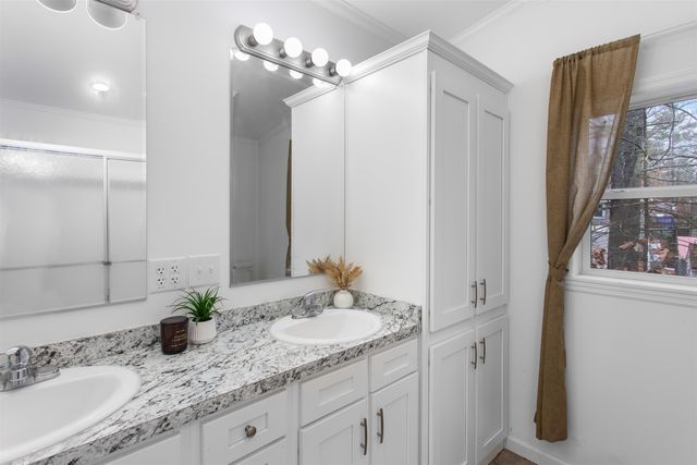 52 Little Falls Bridge Road, Rochester, NH 03867