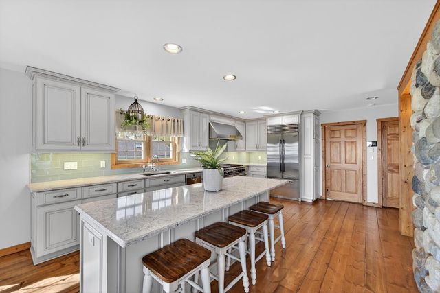 11024 Lakeshore DRIVE, Pleasant Prairie, WI 53158