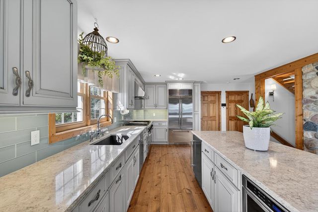 11024 Lakeshore DRIVE, Pleasant Prairie, WI 53158