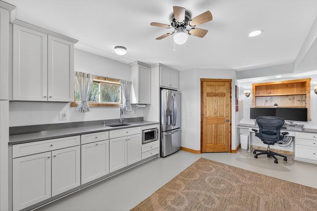 11024 Lakeshore DRIVE, Pleasant Prairie, WI 53158