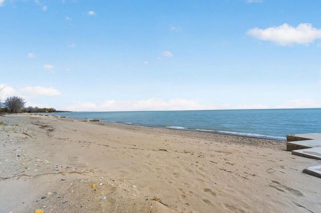11024 Lakeshore DRIVE, Pleasant Prairie, WI 53158