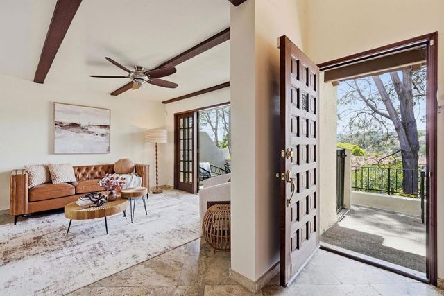 8608 Villa La Jolla Drive 4, La Jolla, CA 92037