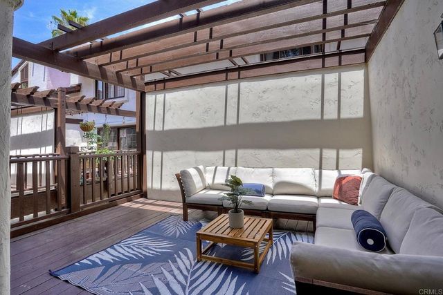 8608 Villa La Jolla Drive 4, La Jolla, CA 92037