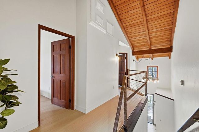 8608 Villa La Jolla Drive 4, La Jolla, CA 92037