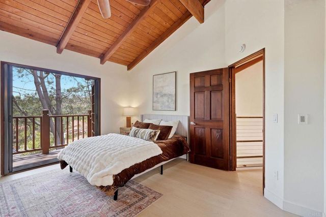 8608 Villa La Jolla Drive 4, La Jolla, CA 92037
