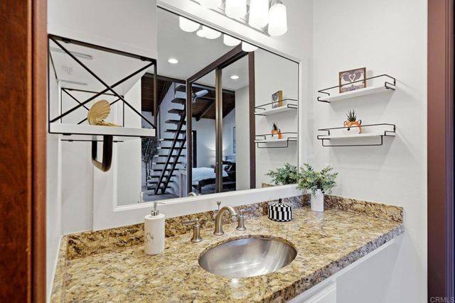 8608 Villa La Jolla Drive 4, La Jolla, CA 92037