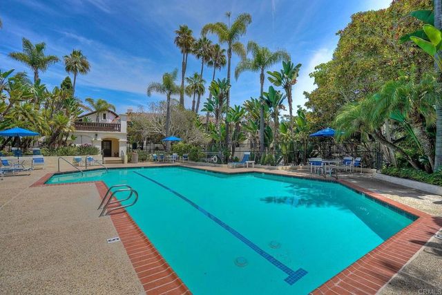 8608 Villa La Jolla Drive 4, La Jolla, CA 92037