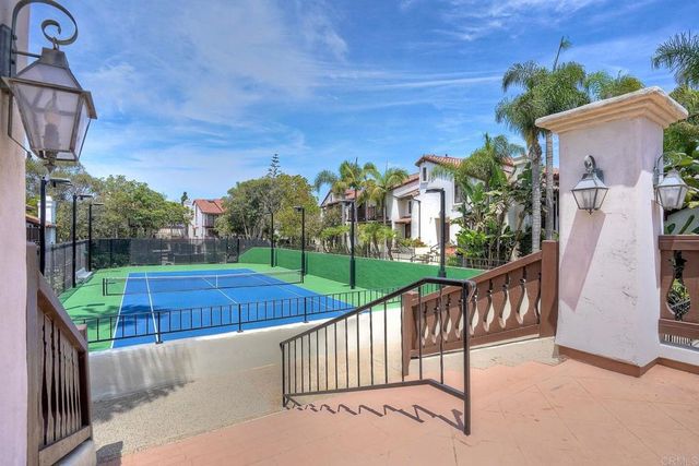 8608 Villa La Jolla Drive 4, La Jolla, CA 92037